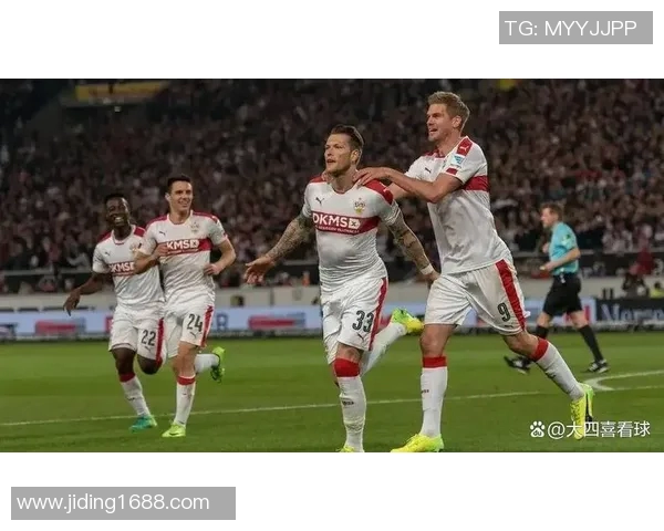 德甲球队双线征战：体能持续消耗的考验与挑战