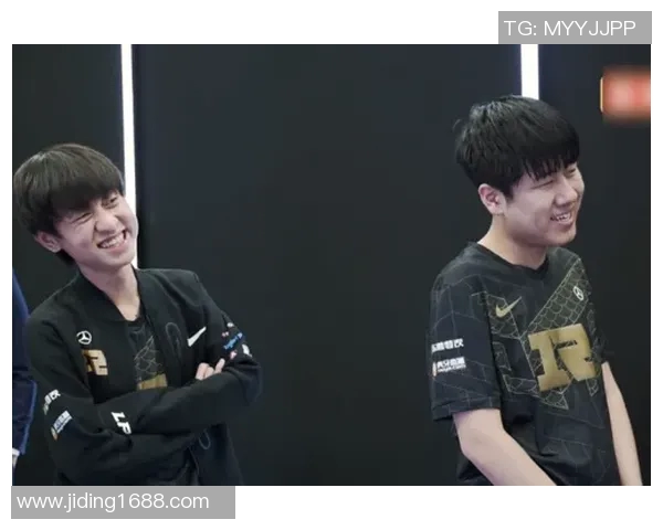 赛后复盘TES与RNG对决中的战术意识与团队配合分析 赛后复盘TES与RNG对决中的战术意识与团队配合分析